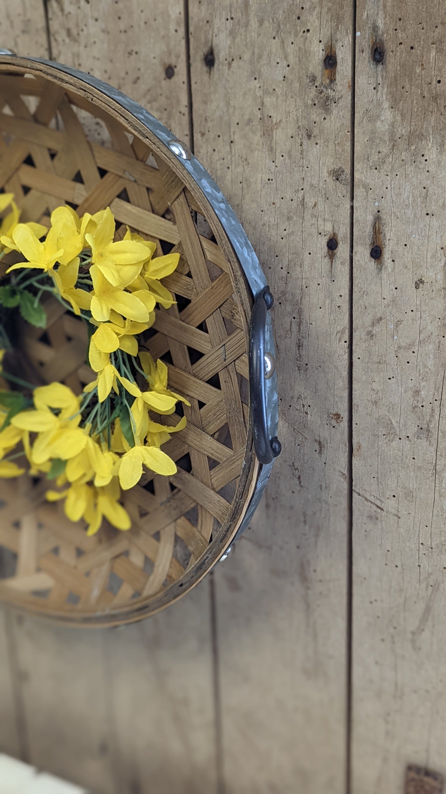 Tobacco Basket