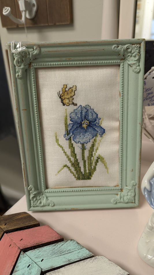 Floral embroidered Frame