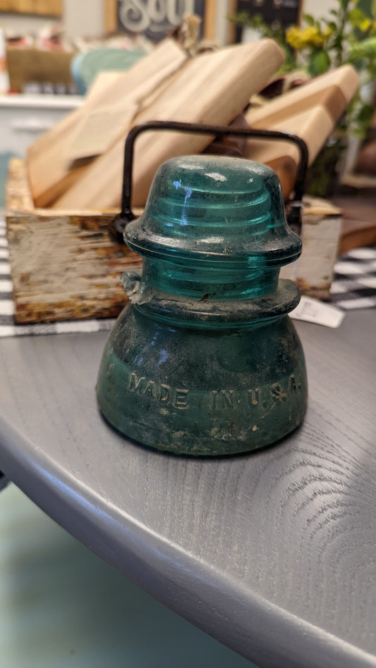 Teal Insulator